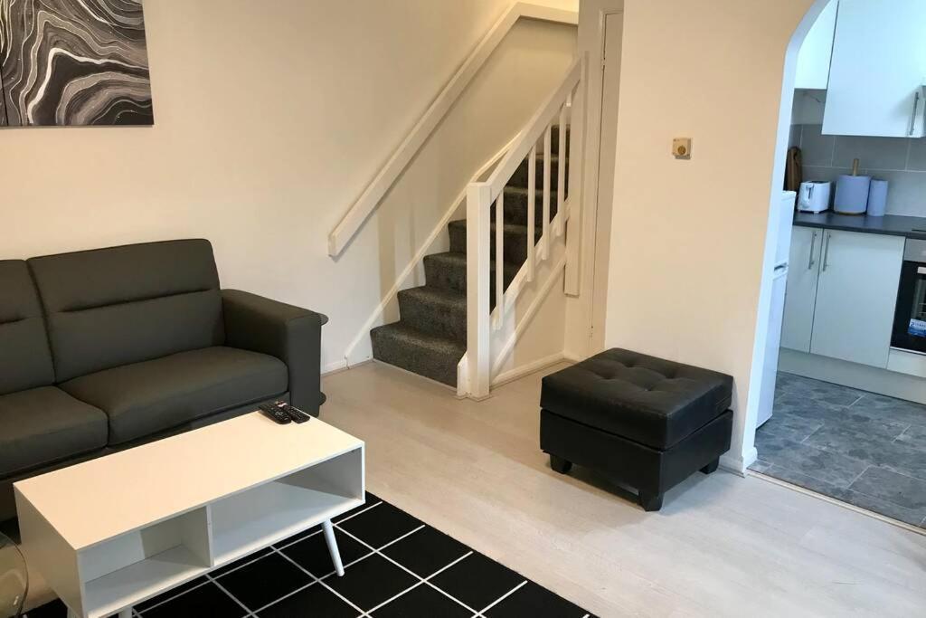 شقة Spacious & Luxurious 1 Bed House In Thamesmead Thamesmead  المظهر الخارجي الصورة