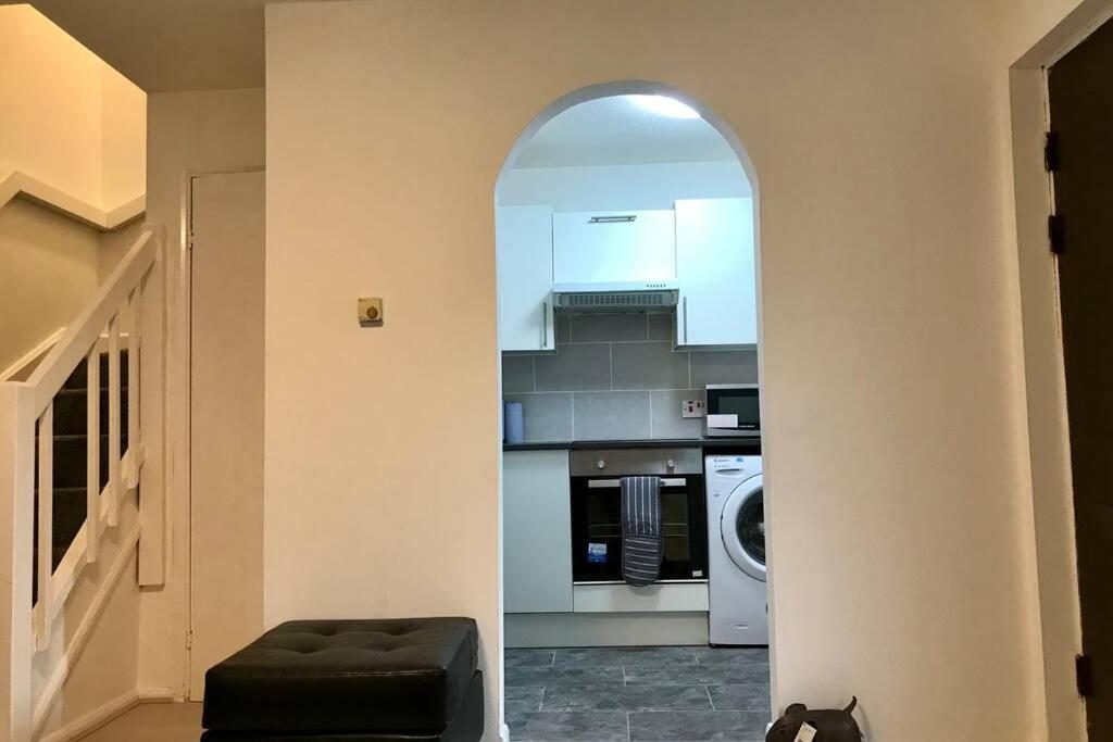 شقة Spacious & Luxurious 1 Bed House In Thamesmead Thamesmead  المظهر الخارجي الصورة